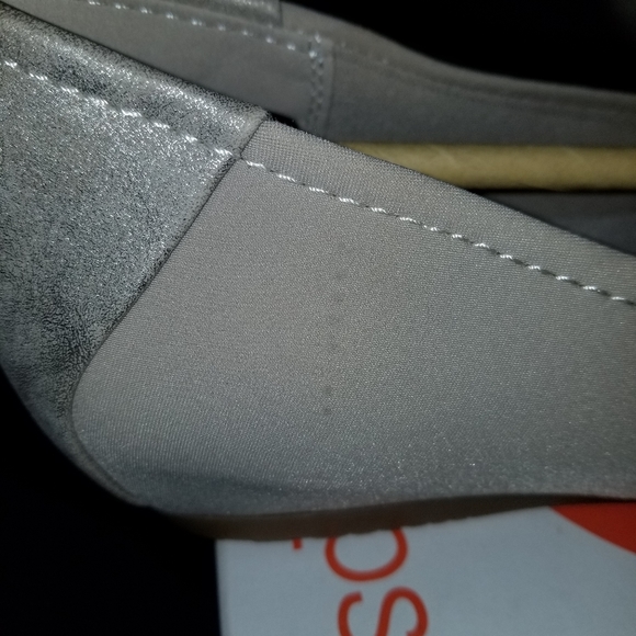 bare traps champagne mitsy shoes - Picture 4 of 4